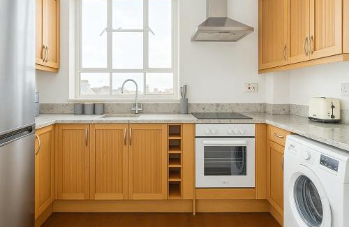 Primrose Hill Apartment | Modern 2 Bed Flat in Primrose Hill