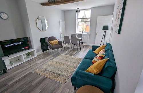Husbands Bosworth Apartment | Modern 2-bed Apartment - inc private parking