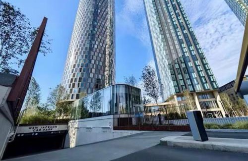 Castlefield Apartment | Modern 2 Bed Penthouse with Stunning views in Manchester City Center