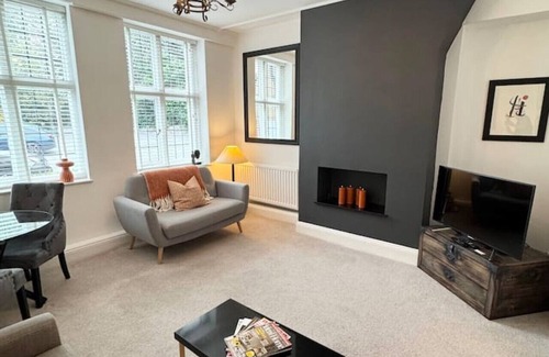 Marlow Apartment | Modern 2 bed w/parking in Marlow