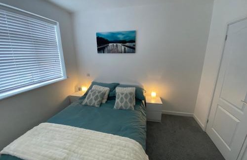 Upton Cheyney Apartment | Modern 2 bedroom apartment, with car parking.