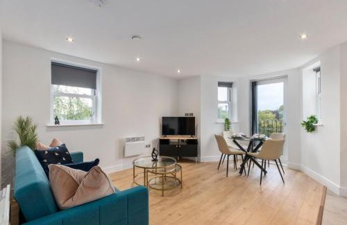 Leatherhead Apartment | Modern 2-Bedroom Apartment, Leatherhead, Sleeps 4