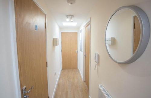Kidlington Apartment | Modern 2 Bedroom Apartment in Kidlington, Near Oxford Airport & Blenheim Palace