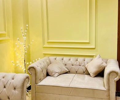 F-8 Sector Apartment | Modern 2-Bedroom Apartment For Families In the heart of Islamabad Margalla Facing Netflix WIFI AC