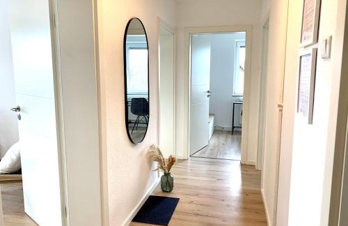 Haunstetten-Nord Apartment | Modern 2-Bedroom Apartment Near Messe 2-4 Guests