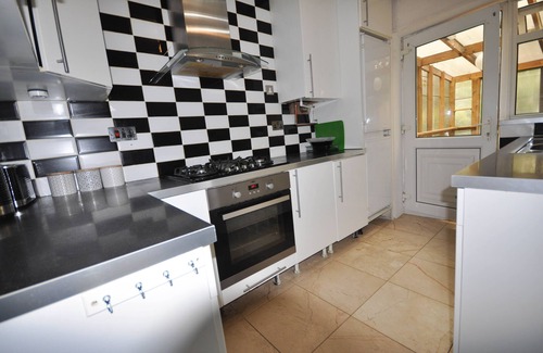 Luton Apartment | Modern 2 Bedroom Apartment