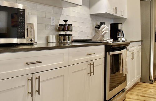 Livingston Condo | Modern 2 Bedroom Condo Overlooking Paradise Valley and Absaroka Mountains