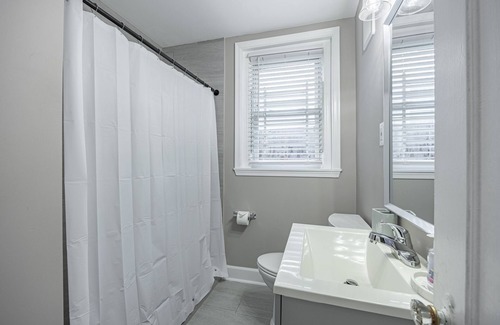 Anacostia Apartment | Modern 2-Bedroom Condo in DC fully renovated