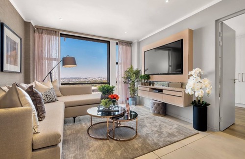 Greater Johannesburg Metropolitan Area Apartment | Modern 2-bedroom Executive apartment with WiFi, in Masingita Towers Sandton