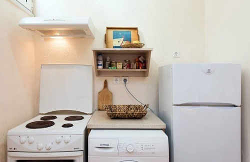 Kassiopi Apartment | modern 2 bedroom fully furnished apartment over looking the harbour of Kassiopi