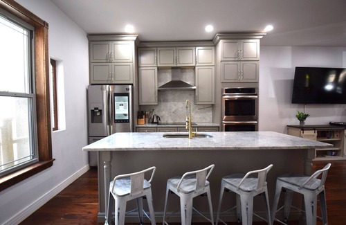 Bushwick House | Modern 2 Bedroom Home with Spacious Yard