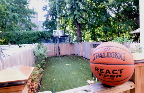 Bushwick House | Modern 2 Bedroom Home with Spacious Yard