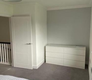 Millerhill Apartment | Modern 2 Bedroom House, Edinburgh.