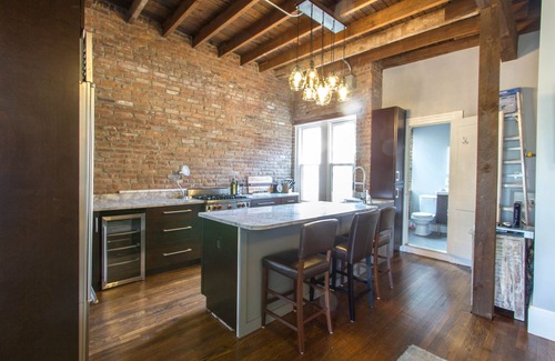 Cleveland Circle Condo | Modern 2-bedroom loft condo near BC, BU, hospitals & train w/parking available.