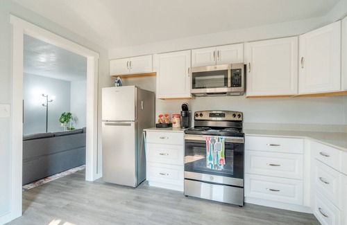 Port Gardner House | Modern 2 bedroom near downtown Everett!