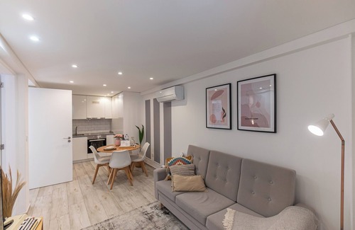 Campanha Apartment | Modern 2 bedroom villa for 5 people with garage 5 minutes from downtown