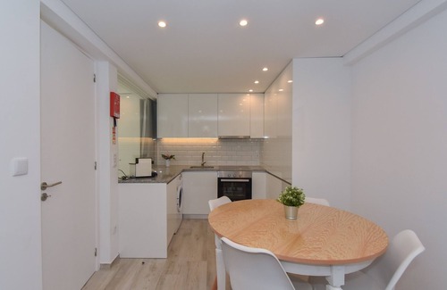 Campanha Apartment | Modern 2 bedroom villa for 5 people with garage 5 minutes from downtown
