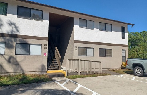 Interchange Square Apartment | Modern 2-bedroom with AC and WiFi in charming Palm Bay. Clean with Washer/Dryer.
