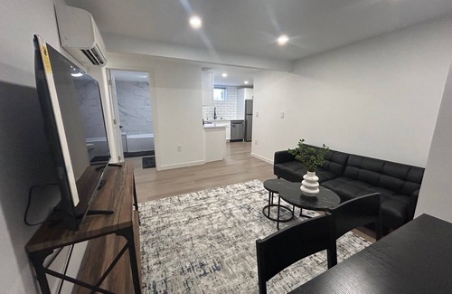 North Beacon Hill House | Modern 2 bedrooms near Downtown, Lumen field, light rail.