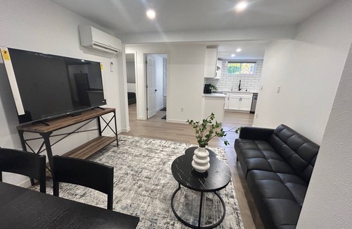 North Beacon Hill House | Modern 2 bedrooms near Downtown, Lumen field, light rail.