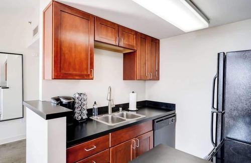 Old Louisville Apartment | Modern 2 BR Apartment in Historic Building