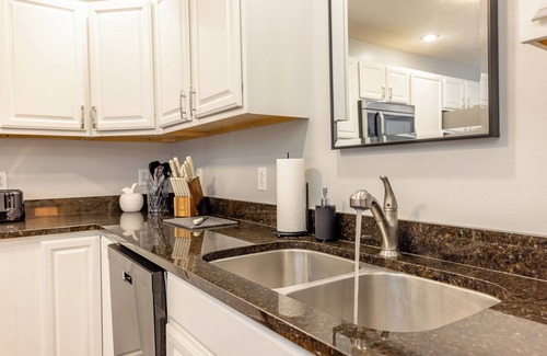 Osage Apartment | Modern 2 BR apartment great location
