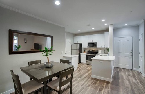 McDowell Mountain Apartments Apartment | Modern 2-BR Condo near Kierland Commons