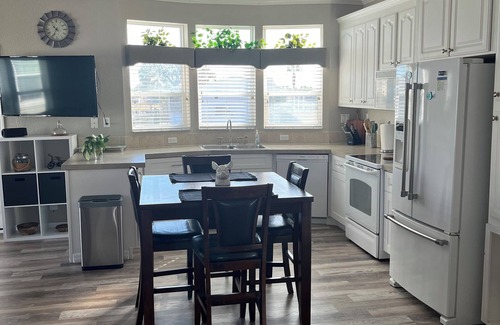 Iona House | Modern 2B/2B home in Fort Myers Beach