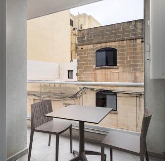 San Gwann Apartment | Modern 2BD Apartment with Spacious Layout & 2 Balconies - San Gwann
