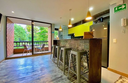 Las Lomas I Apartment | Modern 2BD apt near Provenza and Parque Lleras