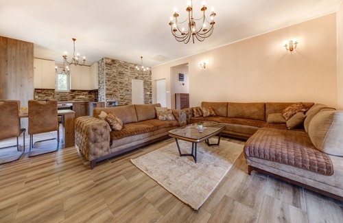 Dodosi House | Modern 2BDR Holiday Home in Skadar lake vicinity