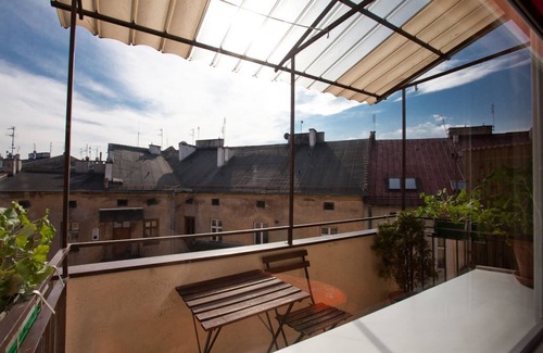 Stare Podgorze Apartment | Modern 2bdr Irish Apartment in Kazimierz, aircon