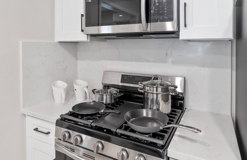 Monrovia House | Modern/2Be1Ba/Free P/Pasadena/Hollywood/DTLA