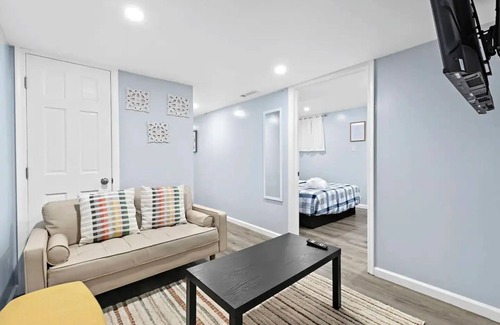Constable Hook Apartment | Modern 2BR/1BA Near NYC & EWR – Prime Location!