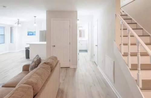 Westminster Condo | Modern 2BR/2BA peaceful forest-view condo in Westminster, near Lakes and Clemson