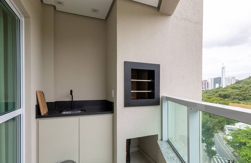 Vila Real Apartment | Modern 2BR Apt Close to the Beach Stl0702