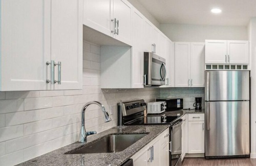 Austin Apartment | Modern 2Br Apartment I Properties by Preston