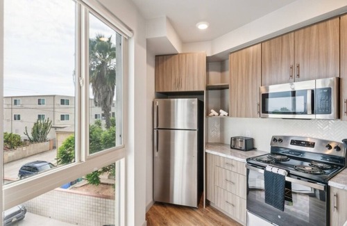 Golden Hill Apartment | Modern 2BR Apartment with Skyline Views, San Diego