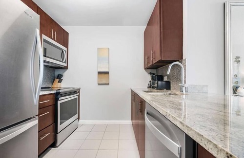 Hudson Exchange Apartment | Modern 2BR | Business Center | Near PATH by GLS