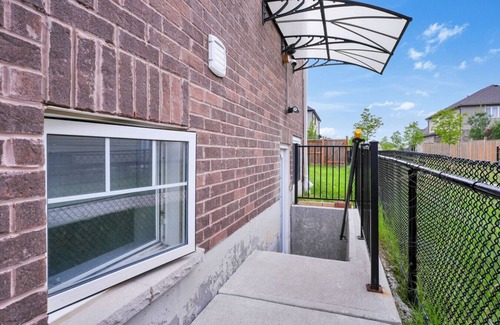 Doon South House | Modern 2BR Duplex 3.0 GBPS internet with Parking