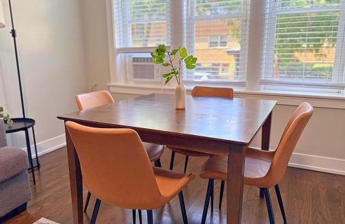 Old Irving Park Apartment | Modern 2BR Haven in Chicago - Cullom C1