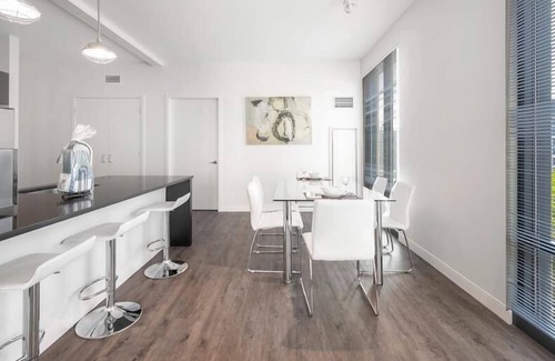 Shawmut Apartment | Modern 2BR | Kitchen | Upscale Amenities | South End | GLS