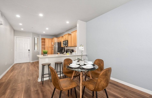 Tempe Apartment | Modern 2BR Near ASU|Pool, Gym & Pet-Frndly