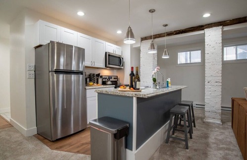 Bloomington House | Modern 2BR Oasis: Newly Renovated Gem in Bloomington