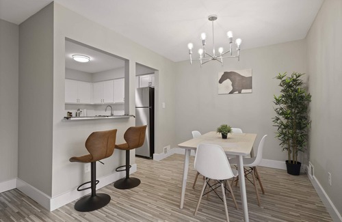 Rochester Apartment | Modern 2BR Retreat w/Pool & Gym | Near Downtown