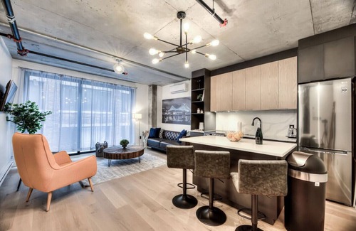 Old Montreal Apartment | Modern 2BR Suite Old Montreal B3