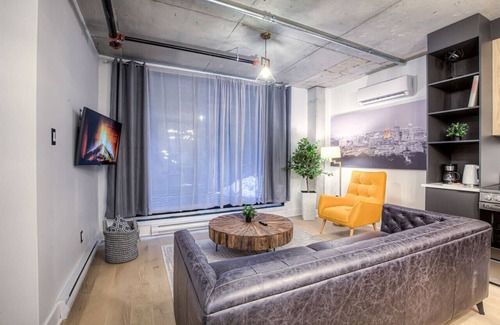 Cite Multimedia Apartment | Modern 2BR Suite Patio Old Montreal B1