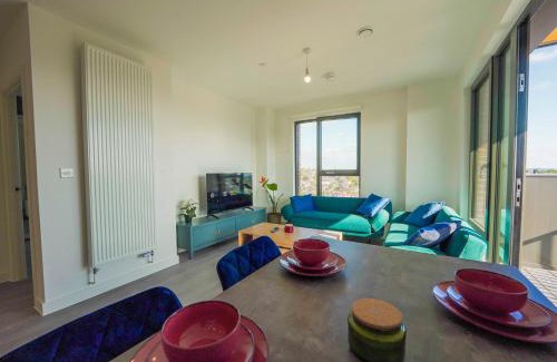 Wembley Park Apartment | Modern 2BR Wembley Apartment Stadium Views and Balcony