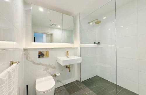 Wentworth Point Apartment | Modern 2Brs@ close2 Olympic park