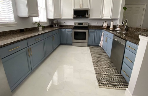 College Park House | Modern 3/2.5/2 in College Park! Near downtown